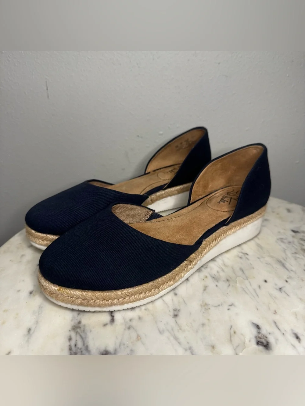 Life Stride Soft System Espadrilles Size 8M Fabric Upper Navy Blue comfort shoes